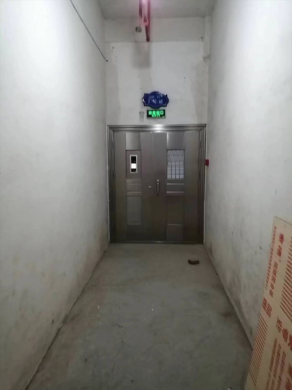 伴月灣壹號(hào)小區(qū)1號(hào)樓可視對(duì)講樓宇門、車庫防火門更換工程